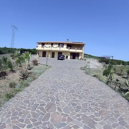 Bed & Breakfast Su Tintillu Gonnesa
